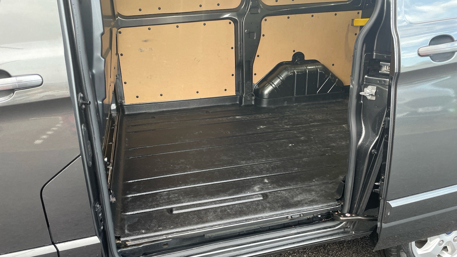 Used Ford Transit Custom 2017 for sale - 76945799: Photo 5