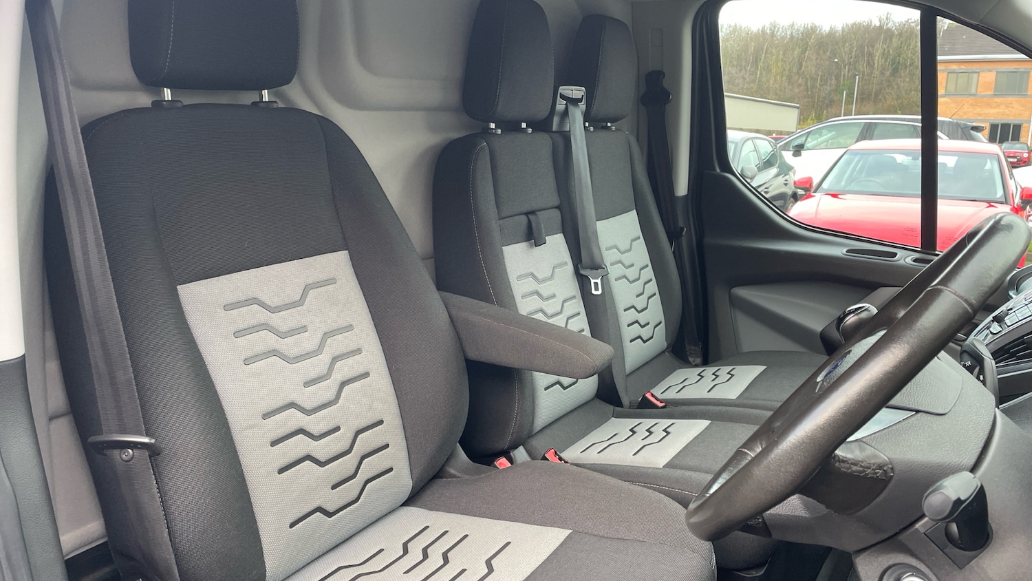 Used Ford Transit Custom 2017 for sale - 76945799: Photo 6