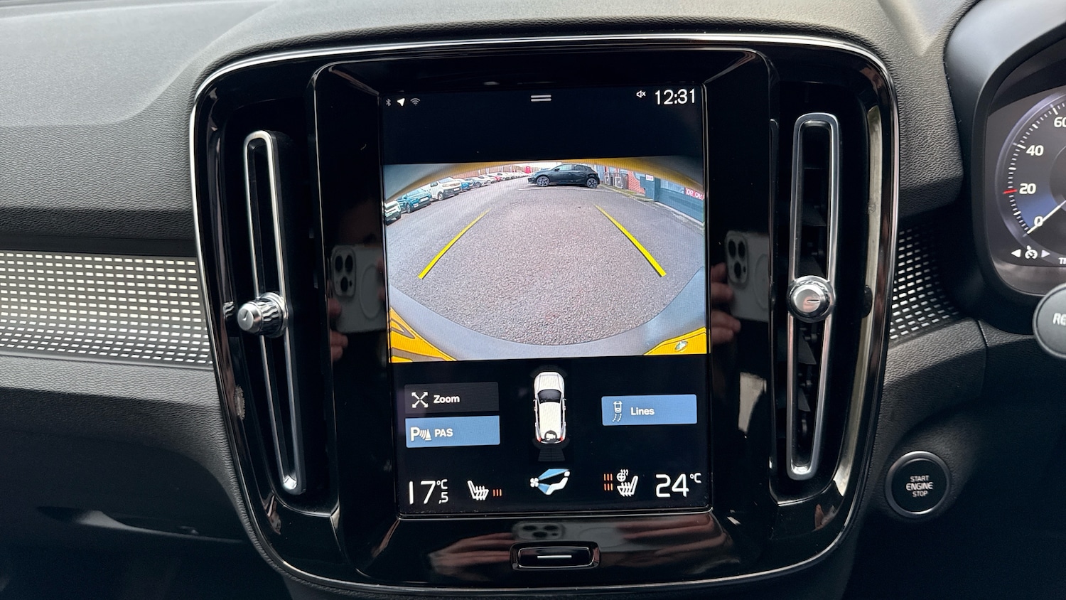 Used Volvo XC40 2020 for sale - 77069232: Photo 32