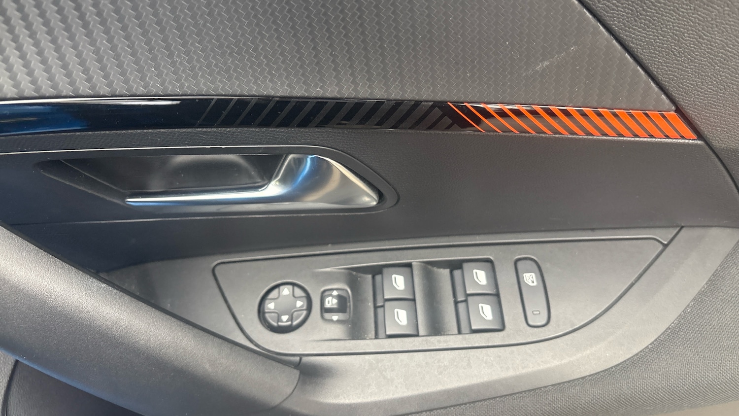 Used Peugeot 2008 2022 for sale - 76265938: Photo 27