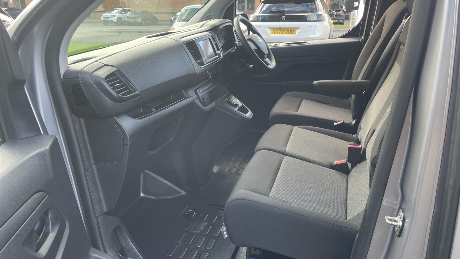 Used Citroen Dispatch 2024 for sale - 76340471: Photo 13