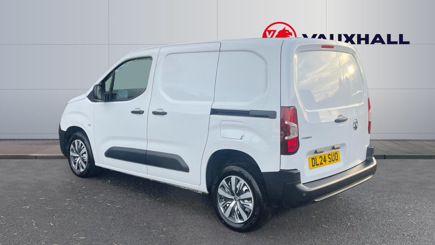 Used Vauxhall Combo 2024 for sale - 76830514: Photo 2