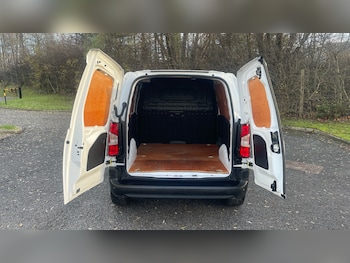 Used Vauxhall Combo 2024 for sale - 76830514: Photo