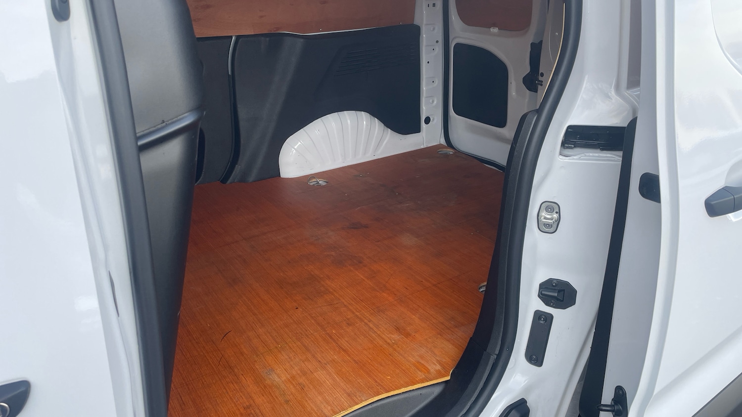 Used Vauxhall Combo 2024 for sale - 76830514: Photo 5