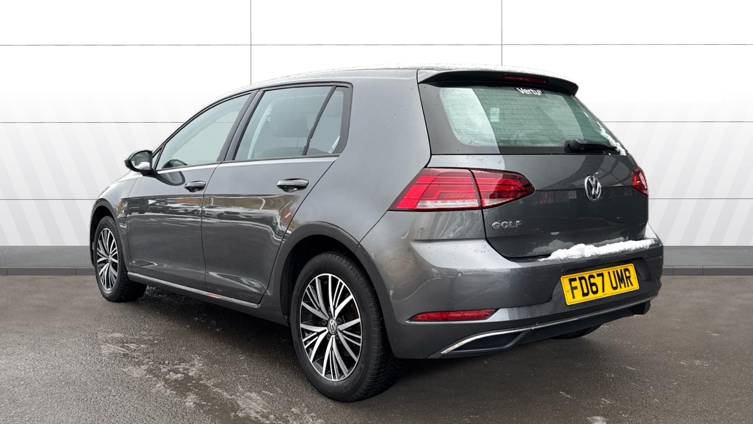 Used Volkswagen Golf 2017 for sale - 76598850: Photo 2