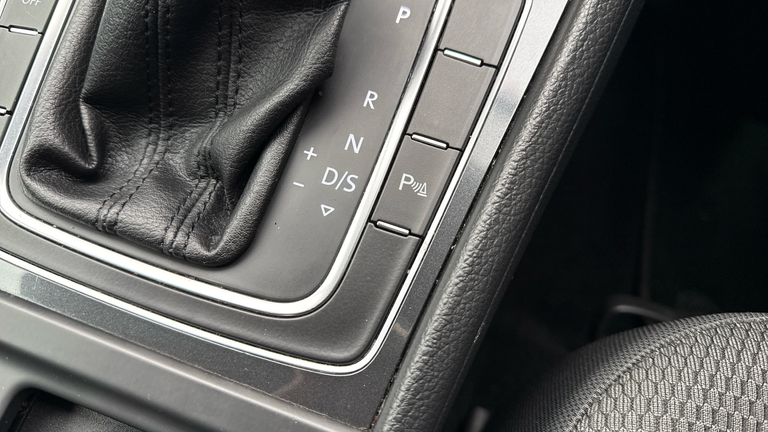 Used Volkswagen Golf 2017 for sale - 76598850: Photo 22