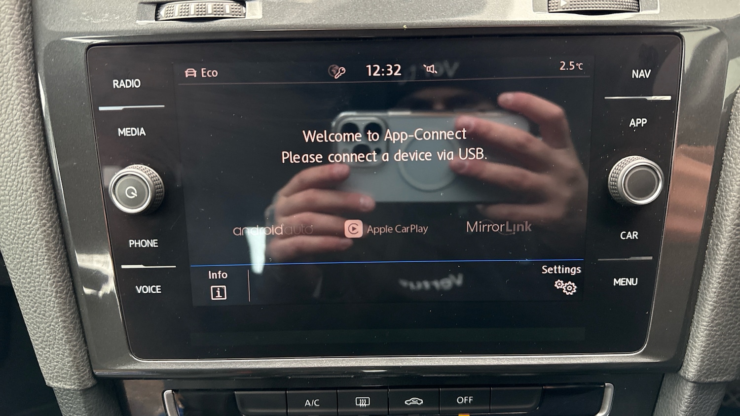 Used Volkswagen Golf 2017 for sale - 76598850: Photo 28