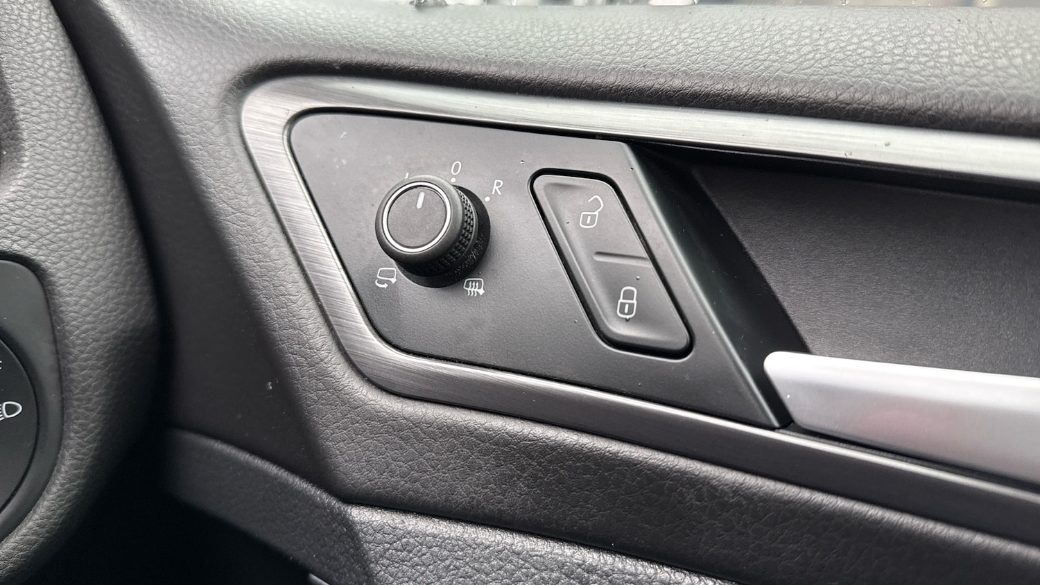 Used Volkswagen Golf 2017 for sale - 76598850: Photo 33