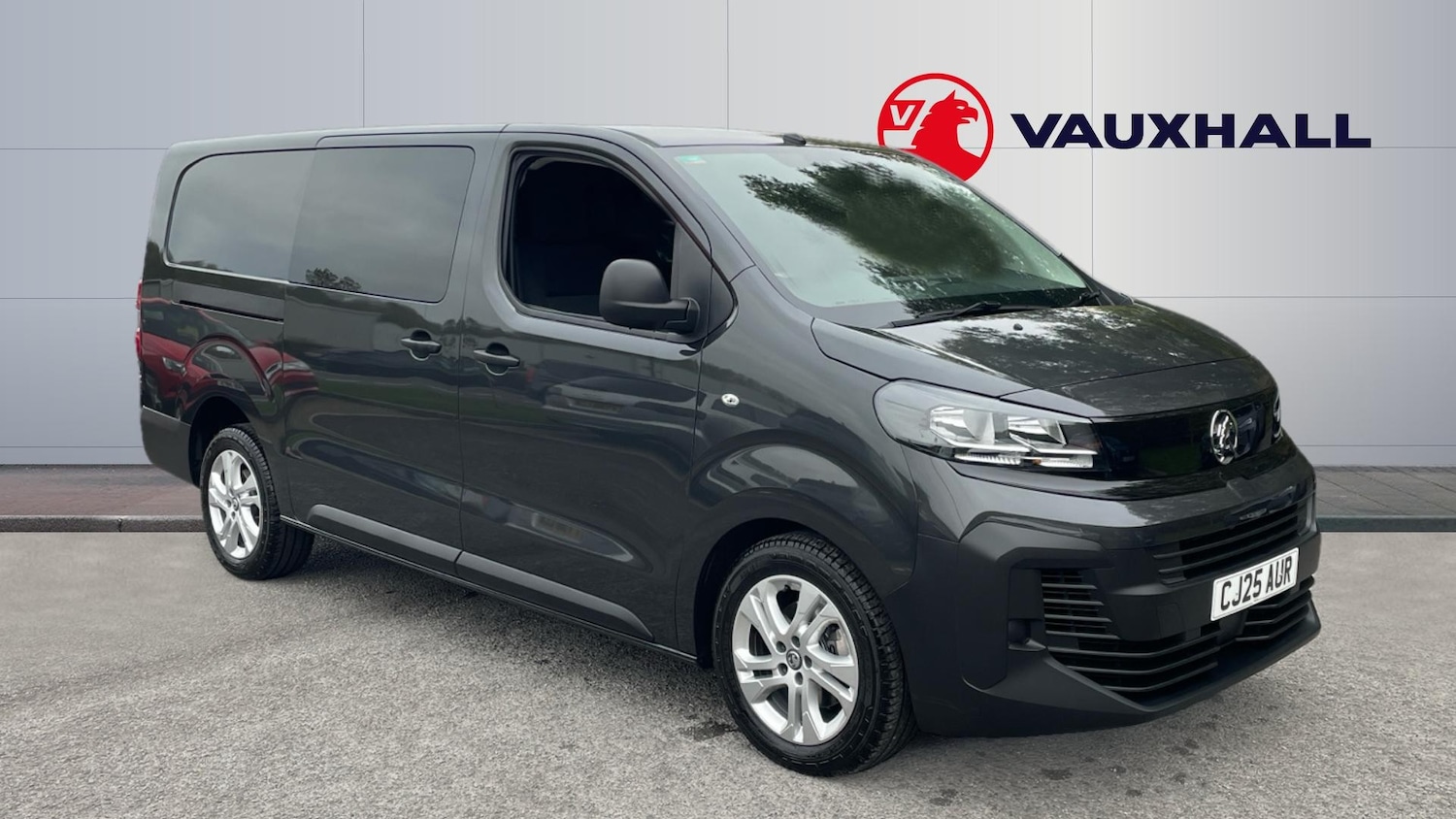 Used Vauxhall Vivaro 2025 for sale - 76220685: Photo 1