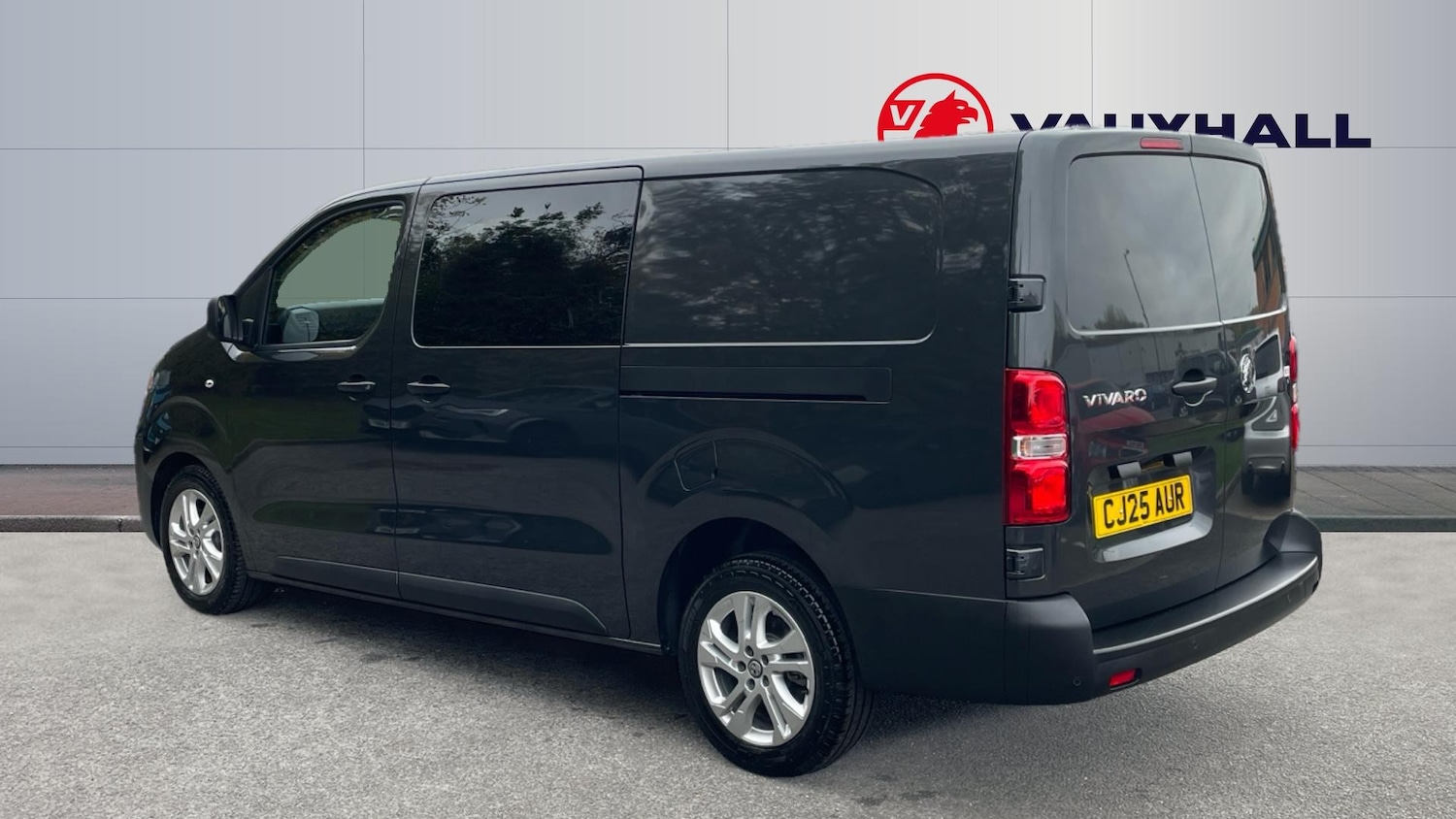 Used Vauxhall Vivaro 2025 for sale - 76220685: Photo 2