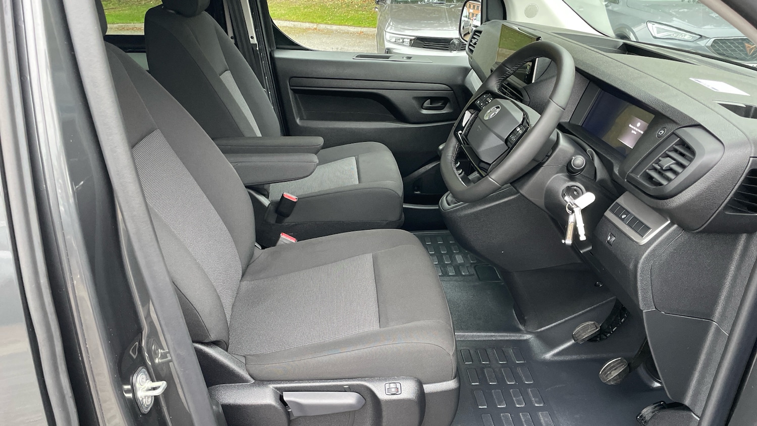 Used Vauxhall Vivaro 2025 for sale - 76220685: Photo 6