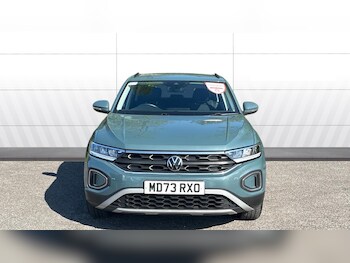 Used Volkswagen T-Roc 2023 for sale - 78410459: Photo