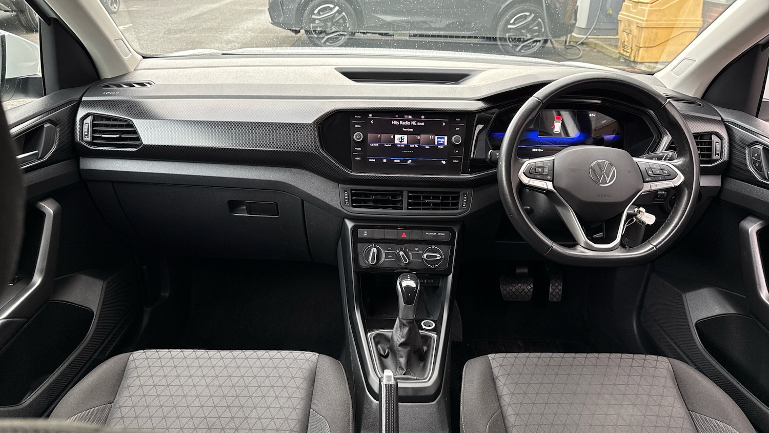 Used Volkswagen T-Cross 2022 for sale - 76352900: Photo 10