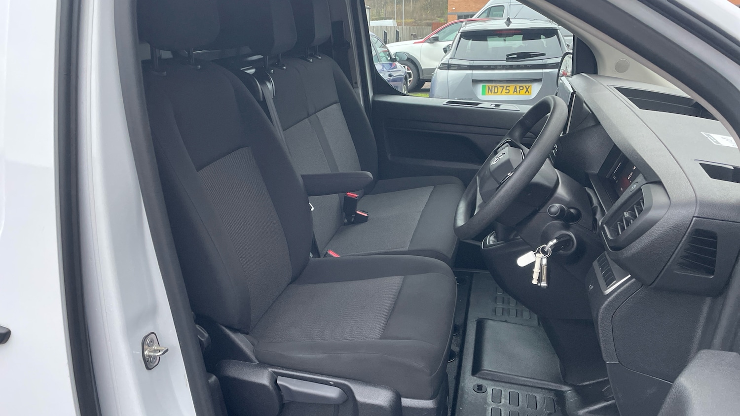 Used Vauxhall Vivaro 2025 for sale - 77759161: Photo 6