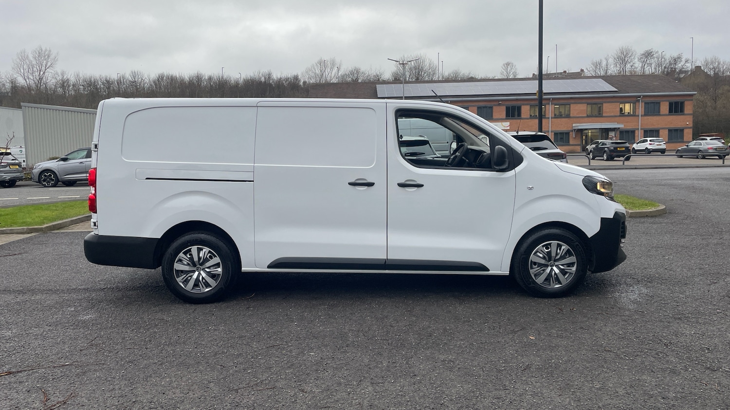 Used Vauxhall Vivaro 2025 for sale - 77759161: Photo 9