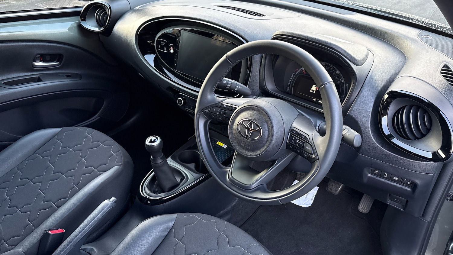 Used Toyota Aygo X 2023 for sale - 76959754: Photo 11