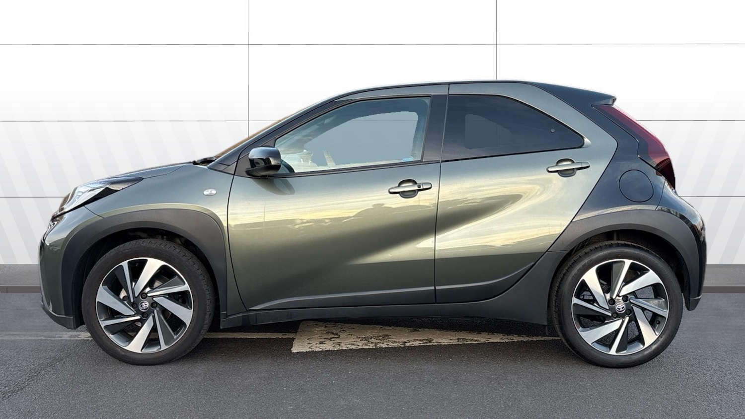 Used Toyota Aygo X 2023 for sale - 76959754: Photo 5