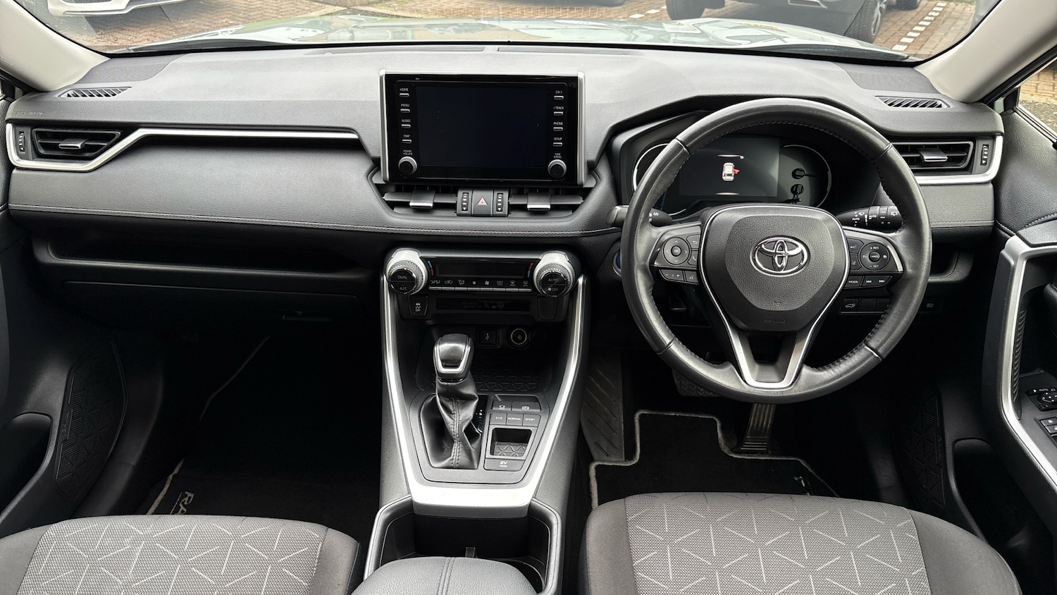 Used Toyota RAV4 2022 for sale - 76319535: Photo 10