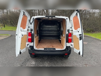 Used Vauxhall Vivaro 2024 for sale - 77298216: Photo