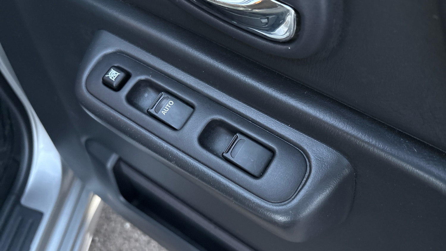 Used Suzuki Jimny 2017 for sale - 76782513: Photo 23