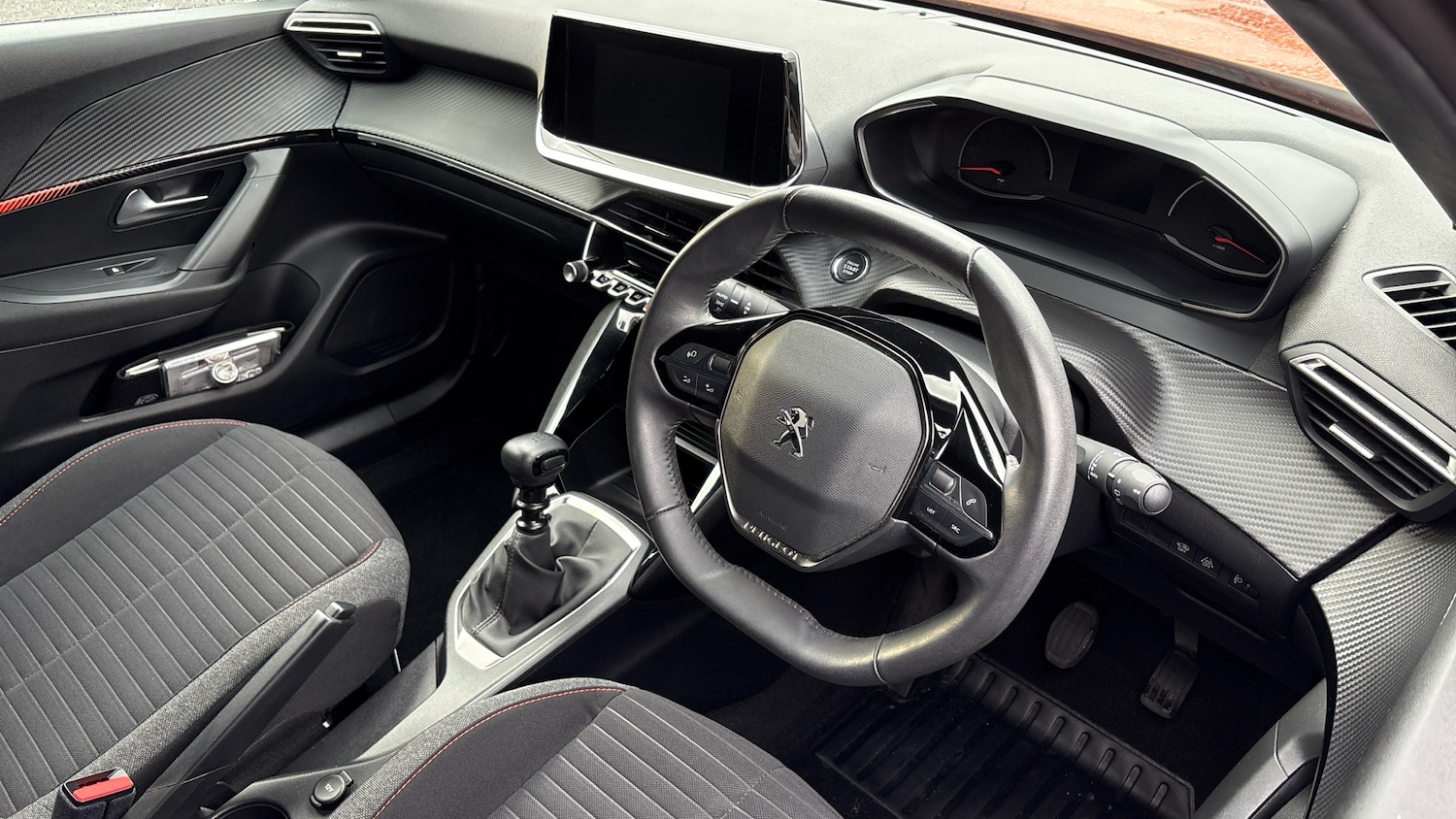 Used Peugeot 2008 2023 for sale - 76859031: Photo 11