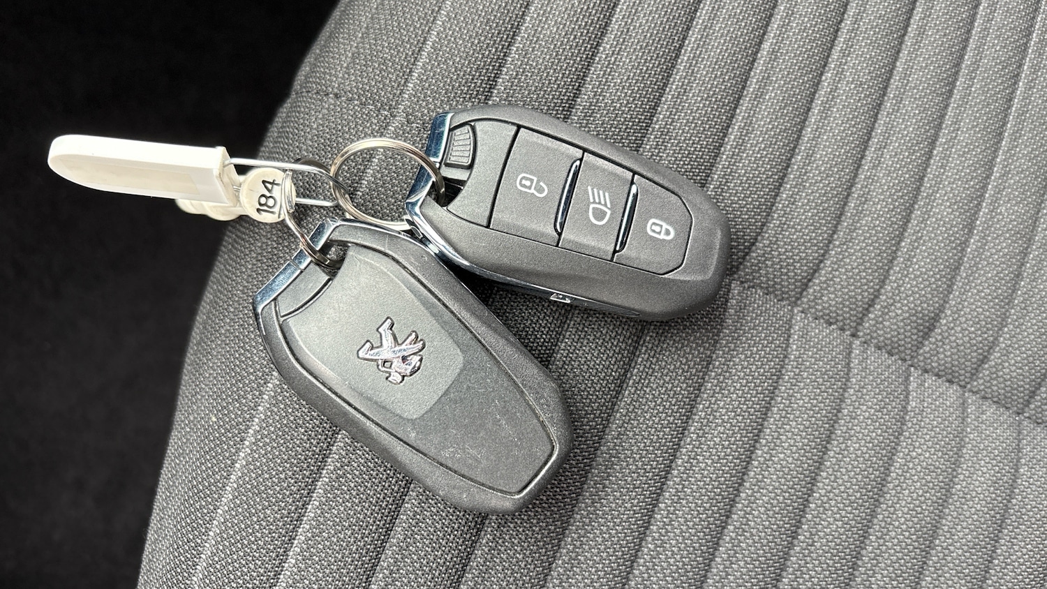 Used Peugeot 2008 2023 for sale - 76859031: Photo 20