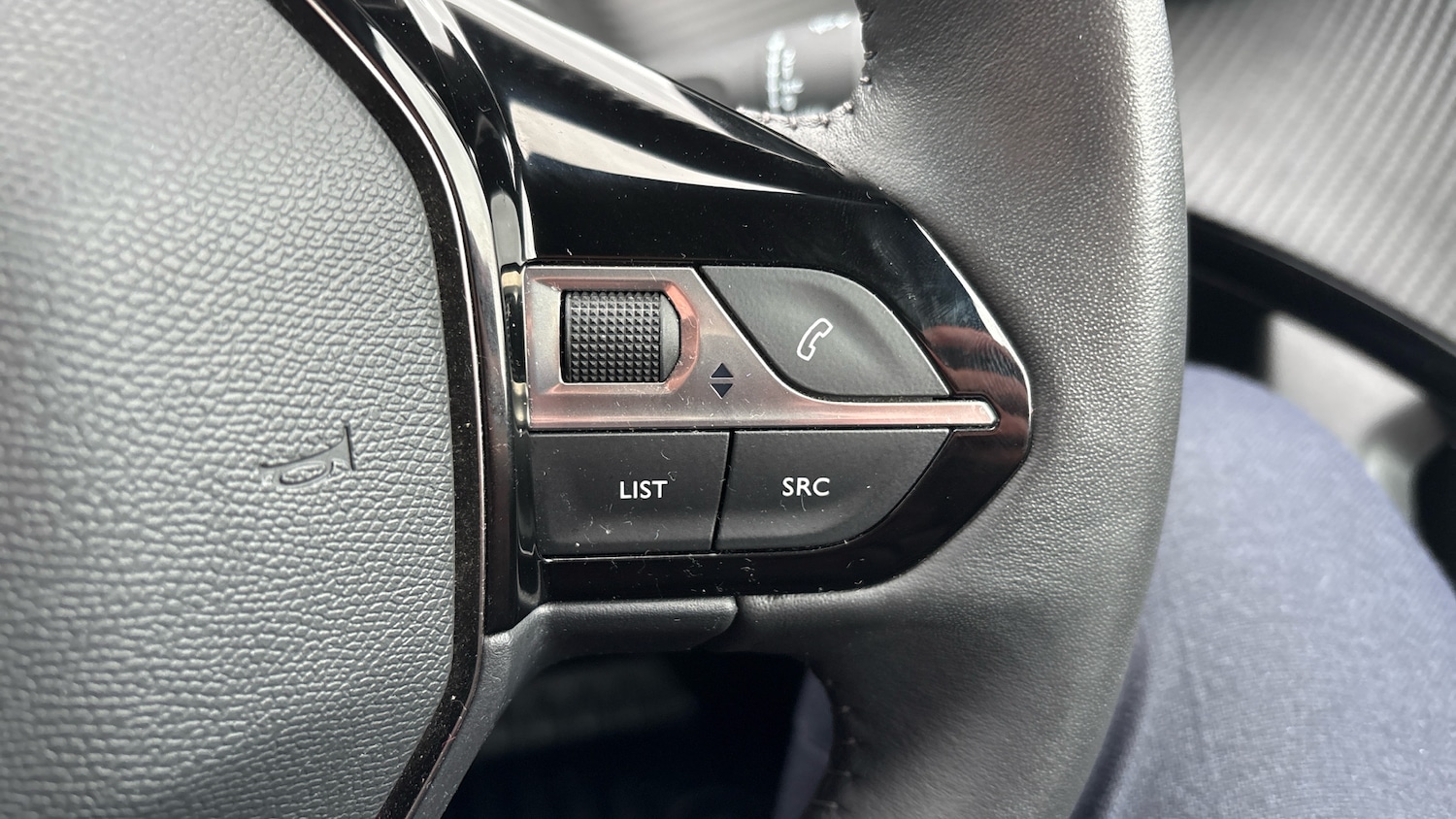 Used Peugeot 2008 2023 for sale - 76859031: Photo 22