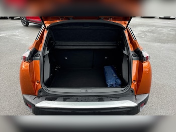 Used Peugeot 2008 2023 for sale - 76859031: Photo