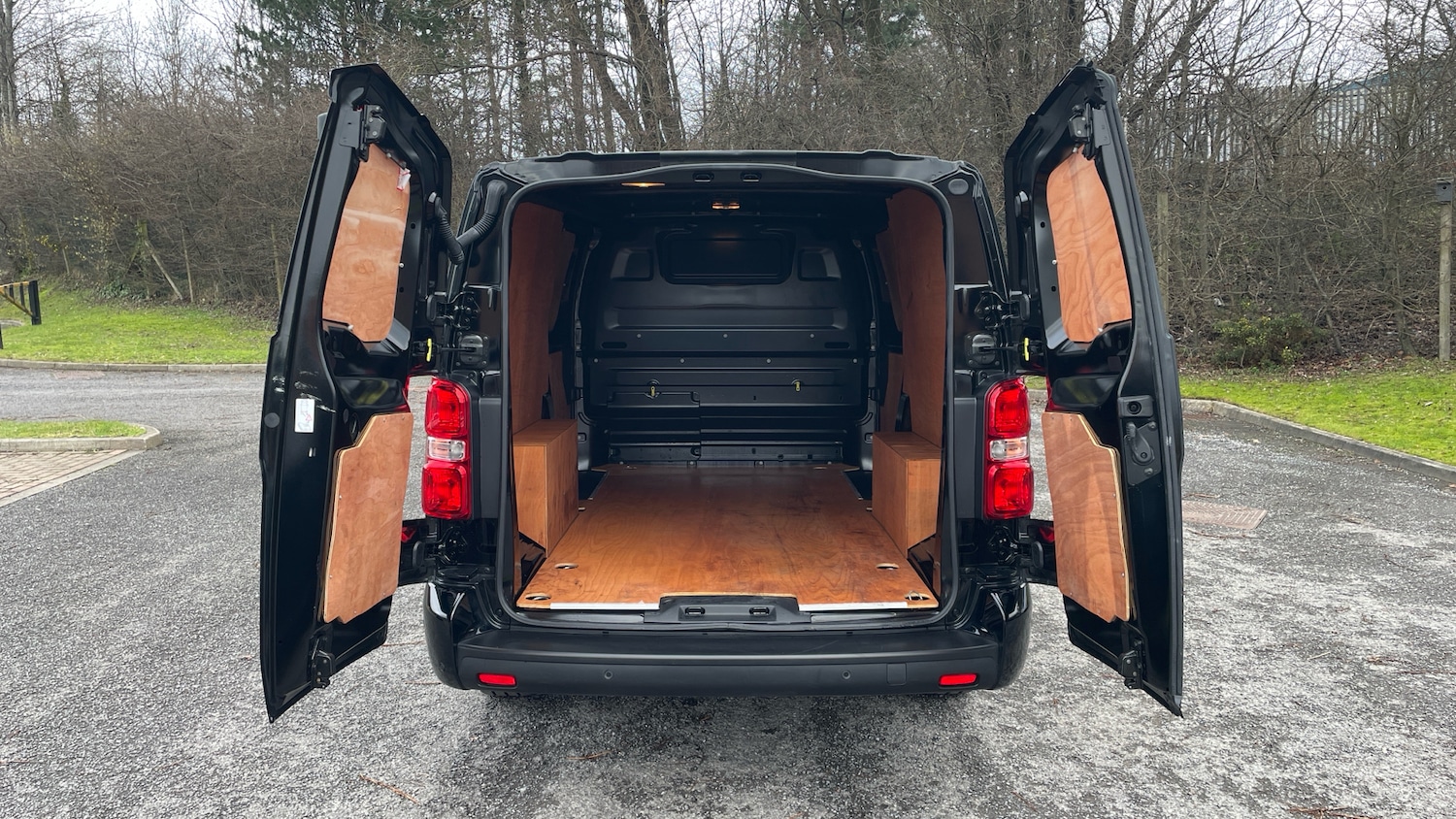 Used Vauxhall Vivaro 2025 for sale - 77567634: Photo 3