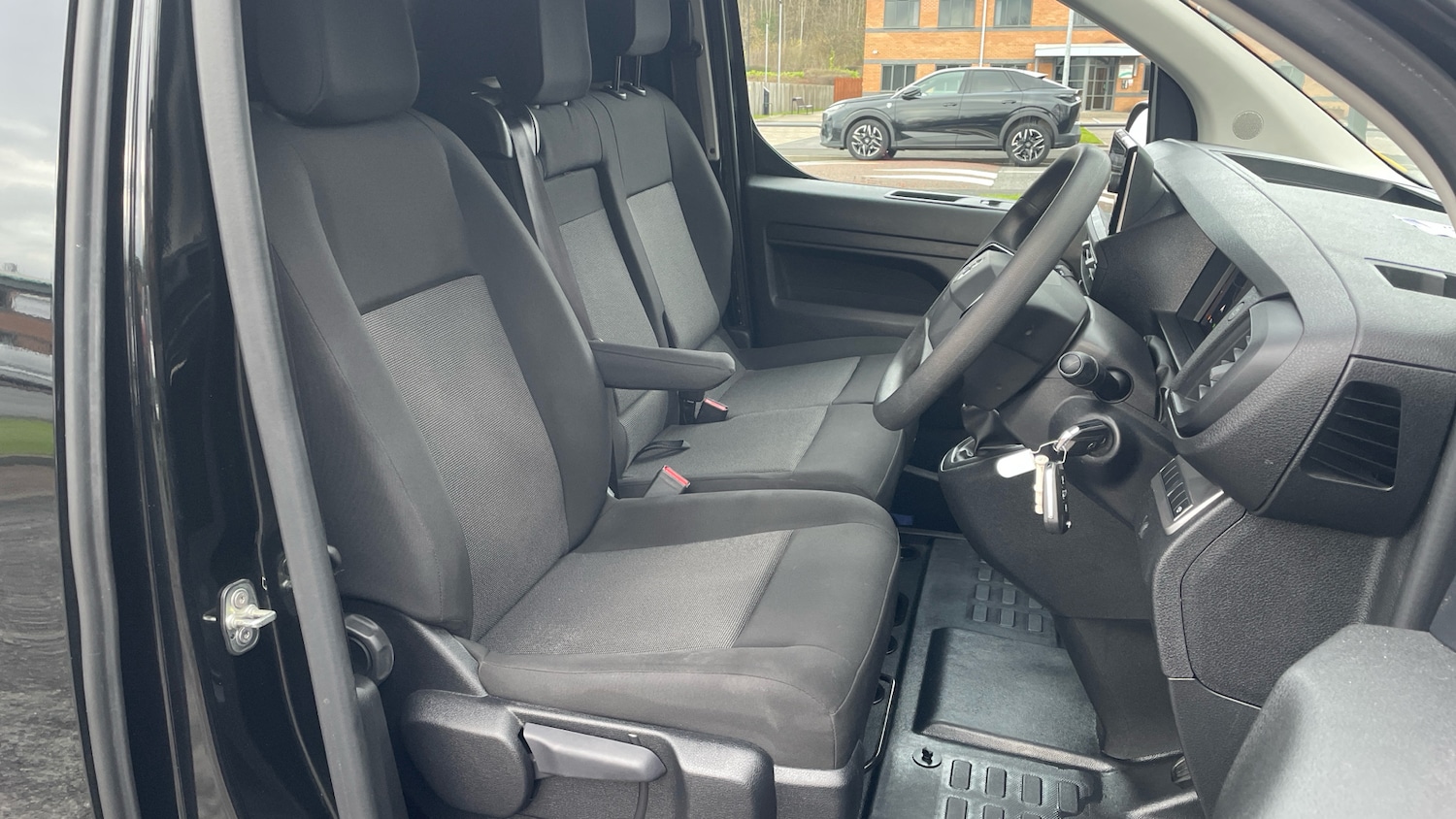 Used Vauxhall Vivaro 2025 for sale - 77567634: Photo 6