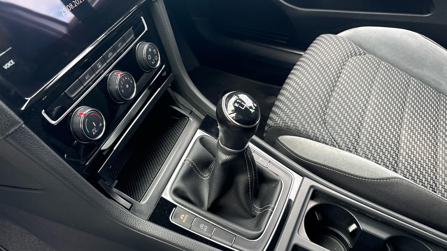 Used Volkswagen Golf 2019 for sale - 76319533: Photo 13