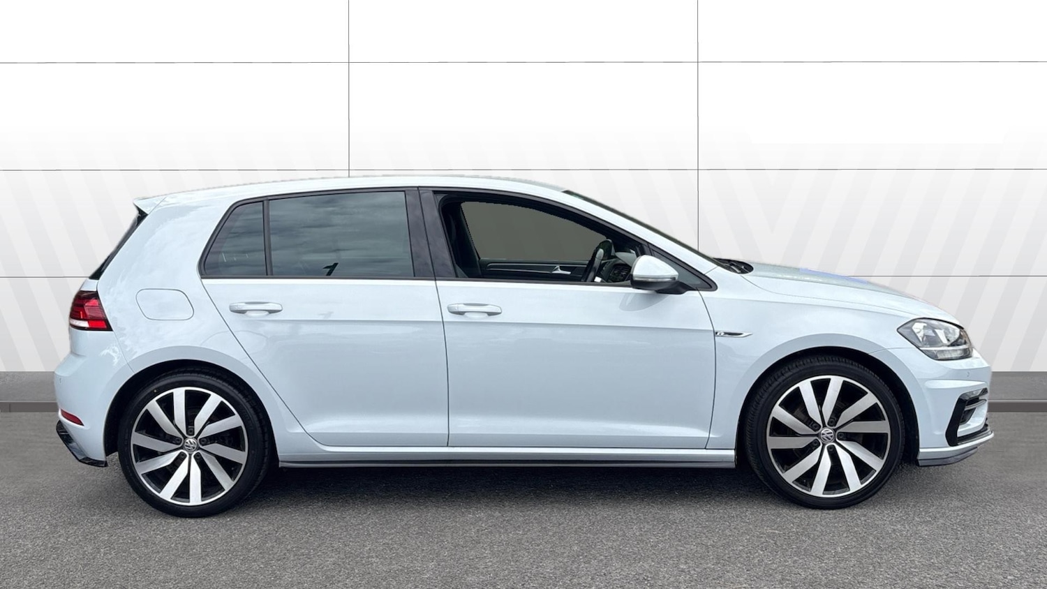 Used Volkswagen Golf 2019 for sale - 76319533: Photo 5