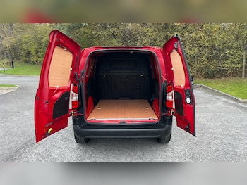 Used Citroen Berlingo 2021 for sale - 76427790: Photo