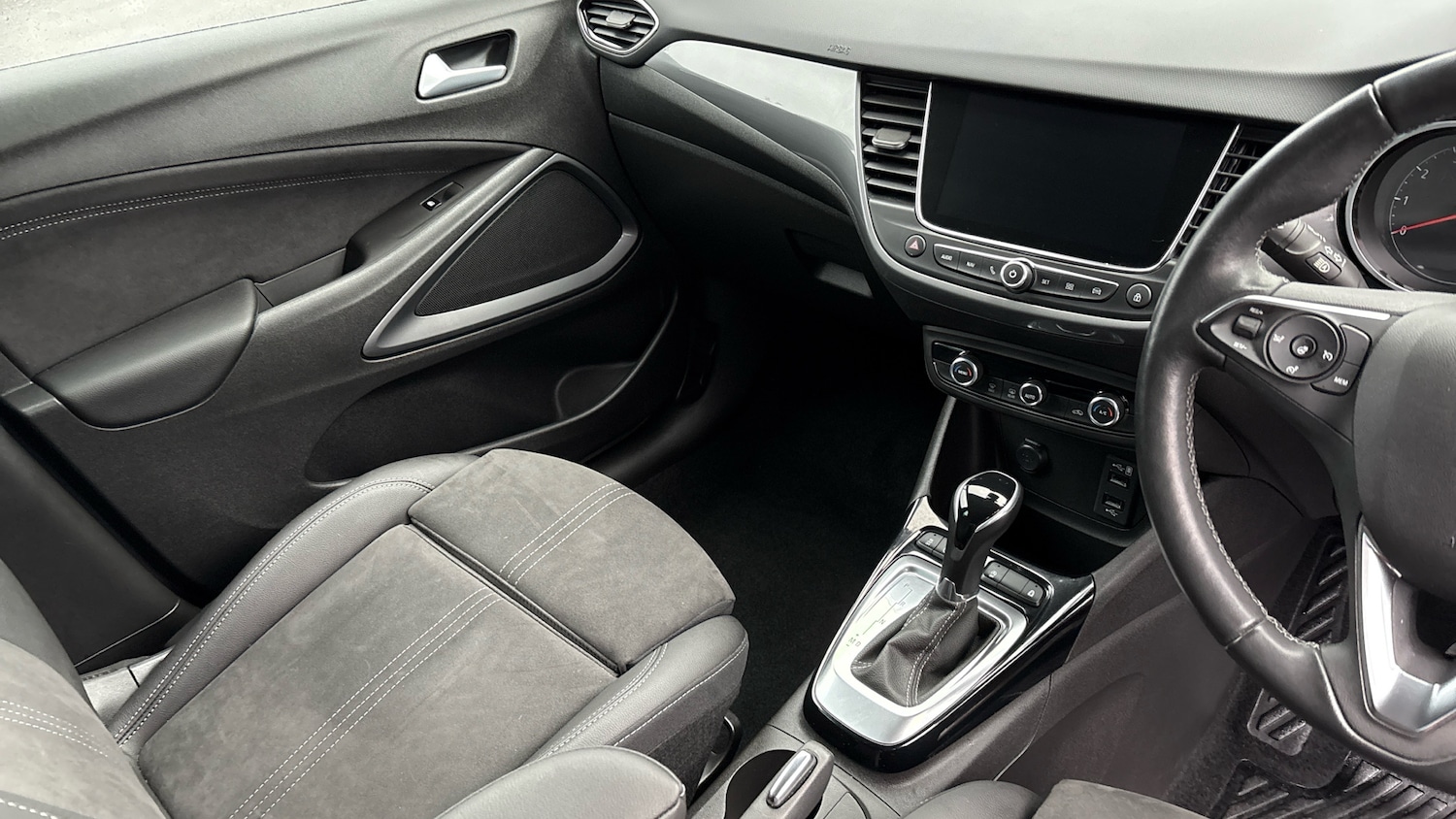 Used Vauxhall Crossland 2022 for sale - 77198763: Photo 14