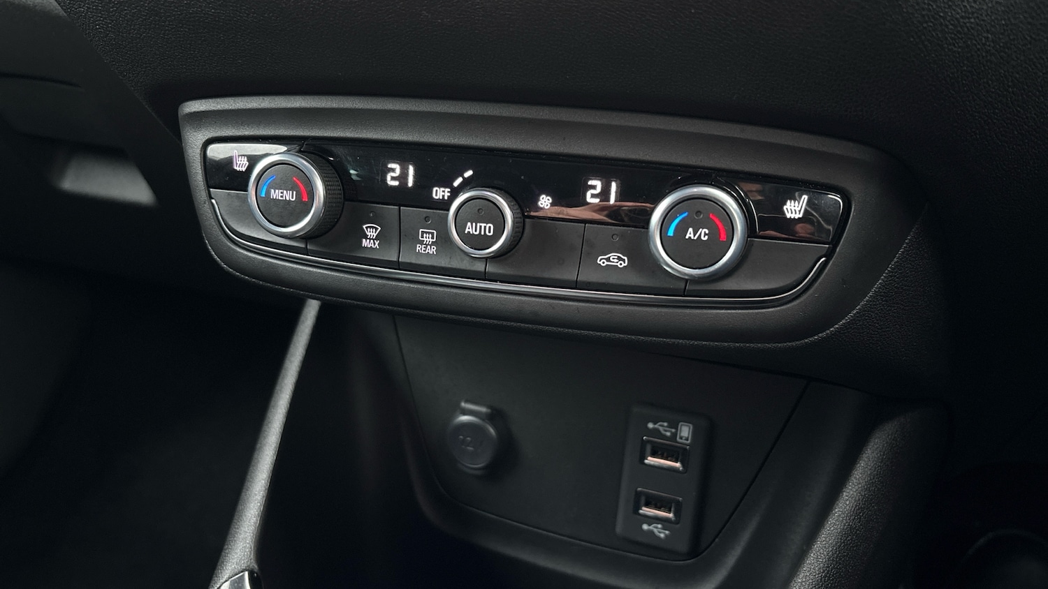 Used Vauxhall Crossland 2022 for sale - 77198763: Photo 32