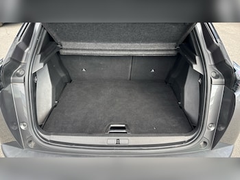Used Peugeot 2008 2023 for sale - 79366118: Photo