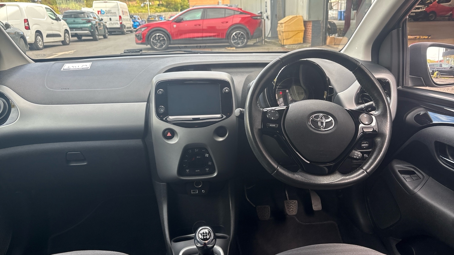 Used Toyota AYGO 2019 for sale - 76335093: Photo 10