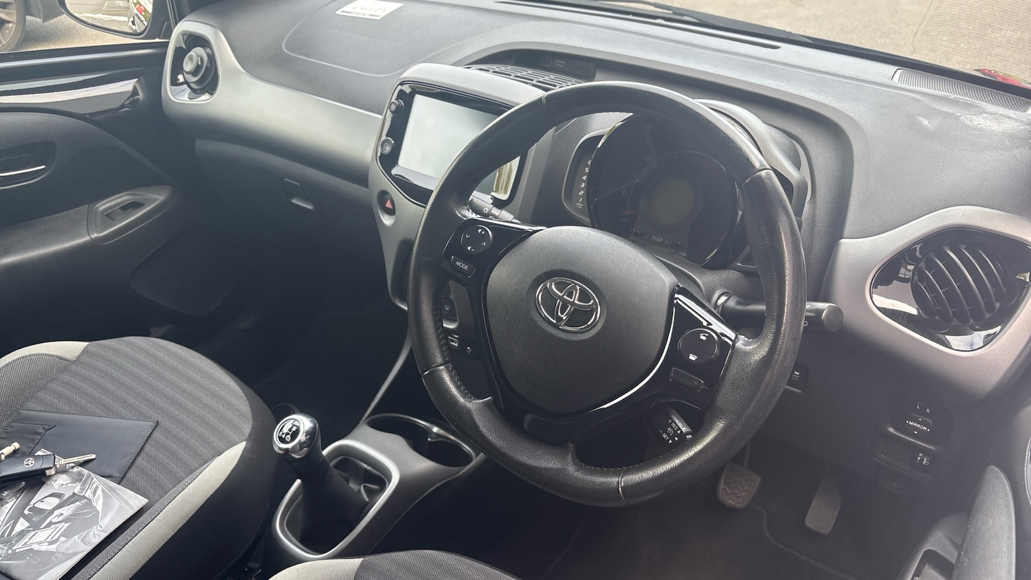 Used Toyota AYGO 2019 for sale - 76335093: Photo 11