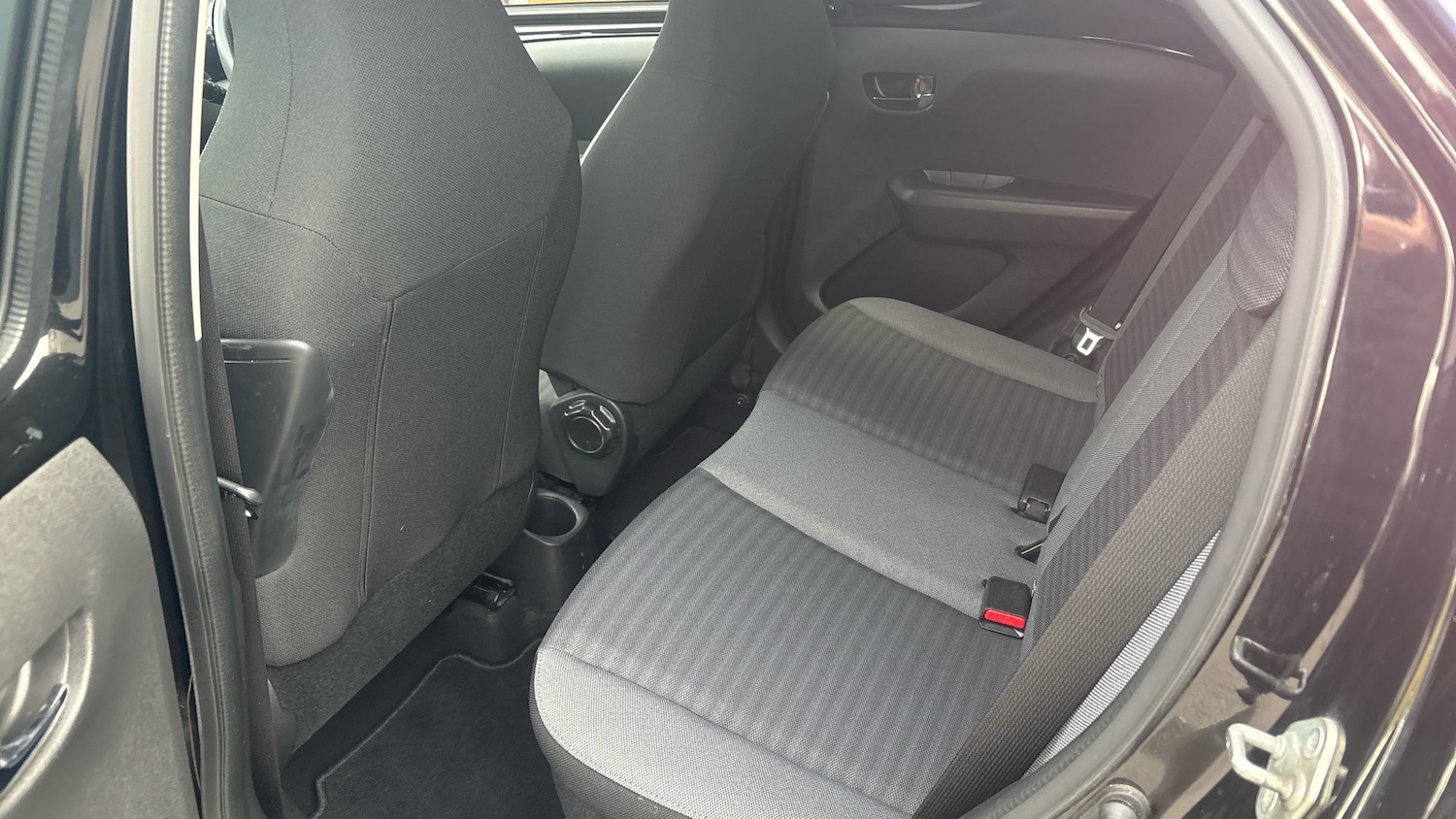 Used Toyota AYGO 2019 for sale - 76335093: Photo 16
