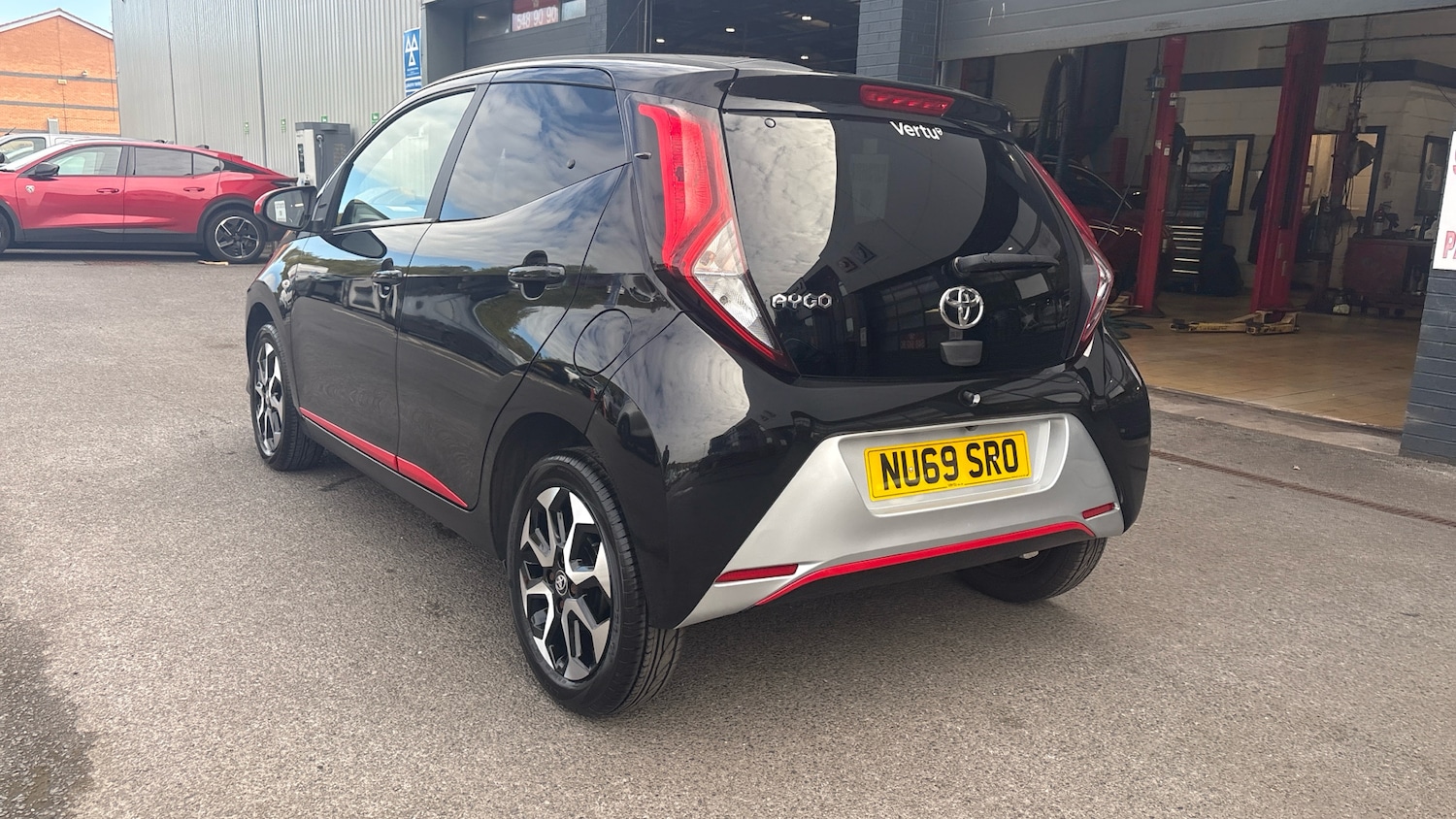 Used Toyota AYGO 2019 for sale - 76335093: Photo 21