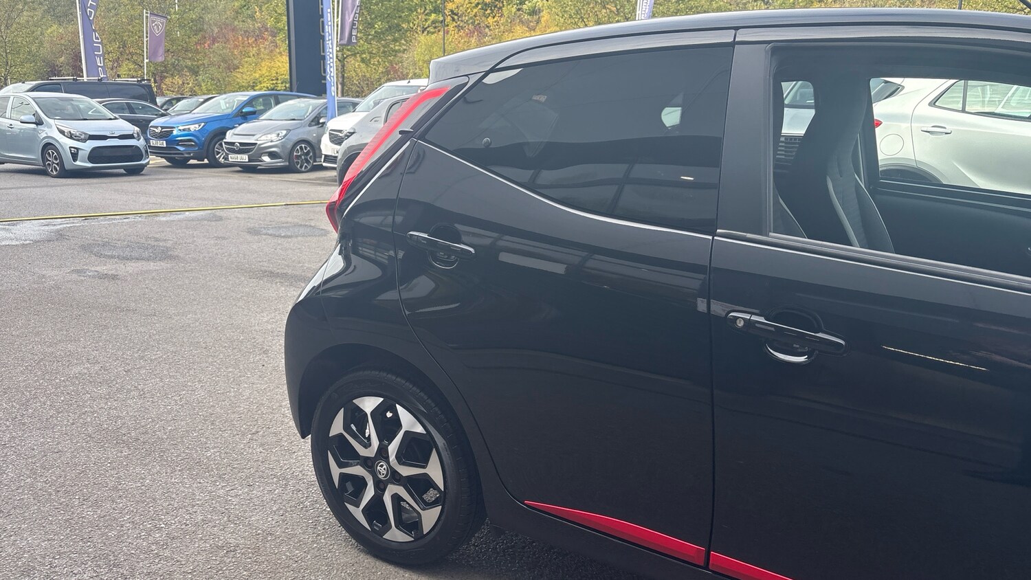 Used Toyota AYGO 2019 for sale - 76335093: Photo 28