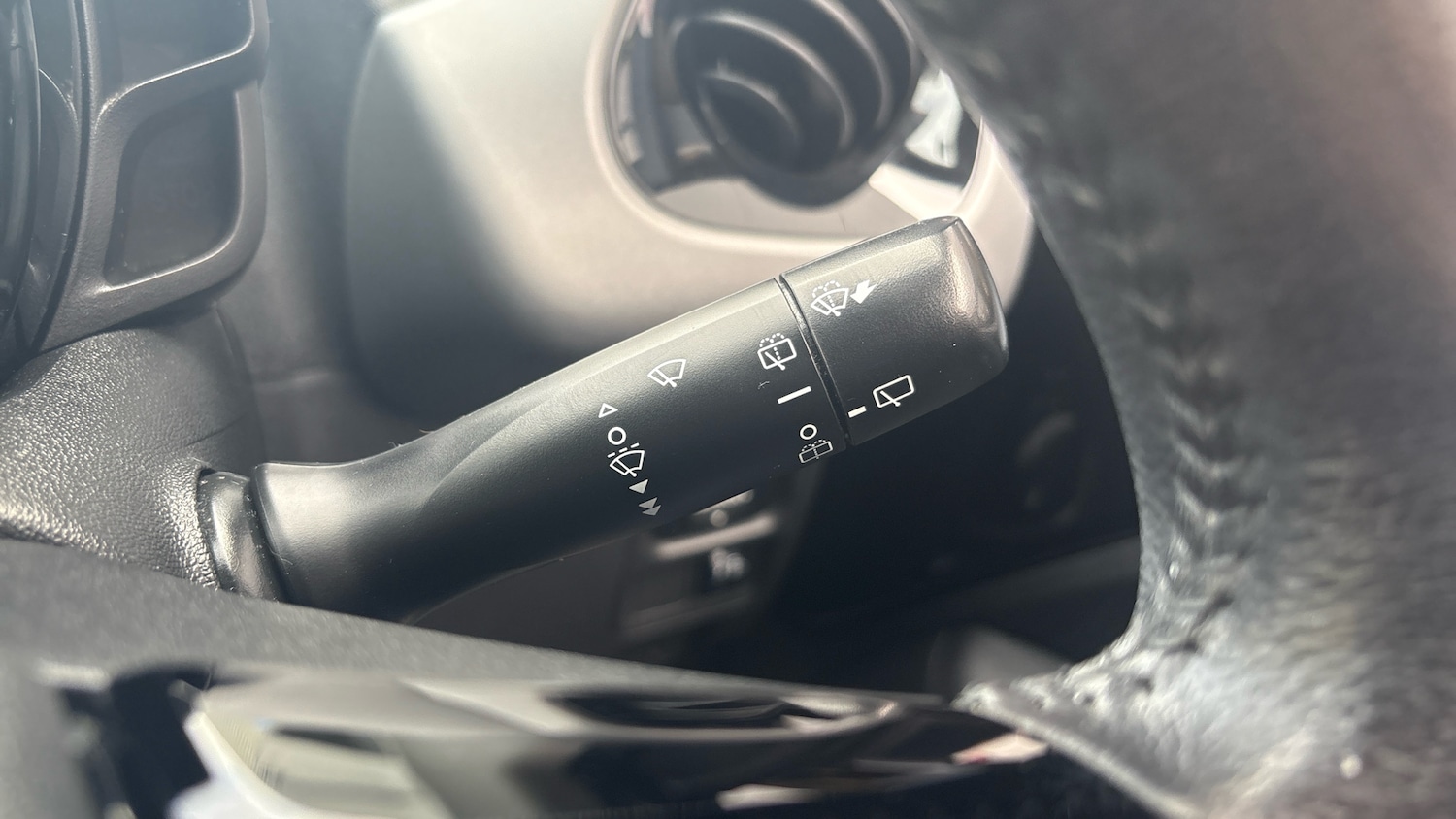 Used Toyota AYGO 2019 for sale - 76335093: Photo 32