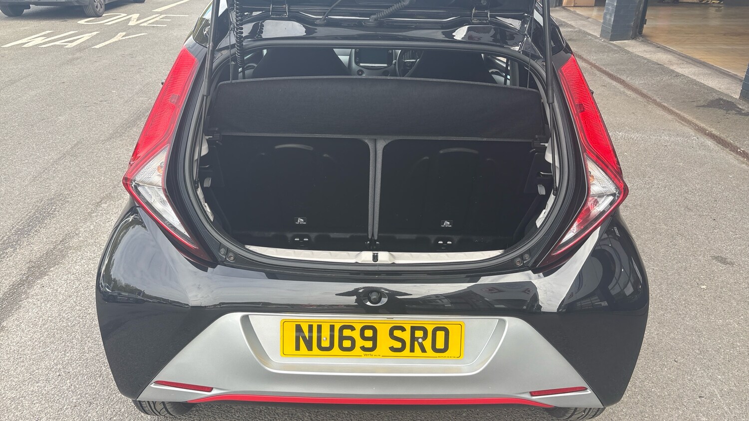 Used Toyota AYGO 2019 for sale - 76335093: Photo 4