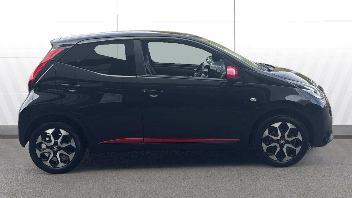 Used Toyota AYGO 2019 for sale - 76335093: Photo 5
