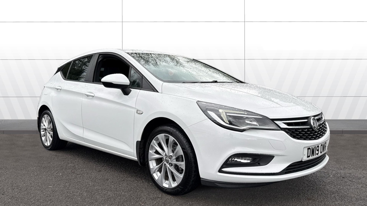 Used Vauxhall Astra 2019 for sale - 76696859: Photo 1