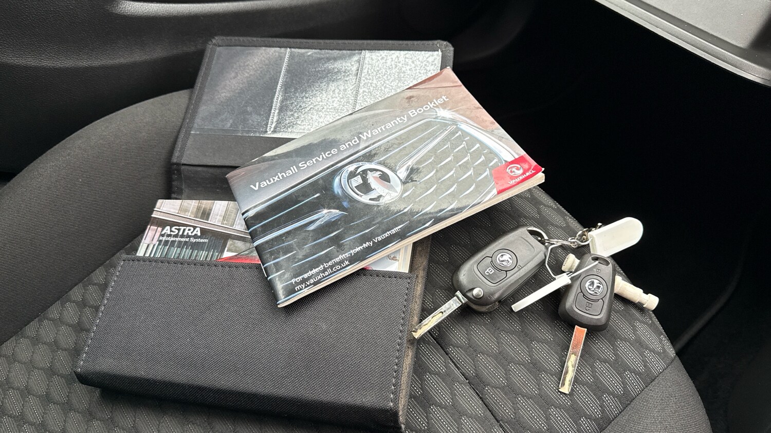 Used Vauxhall Astra 2019 for sale - 76696859: Photo 19