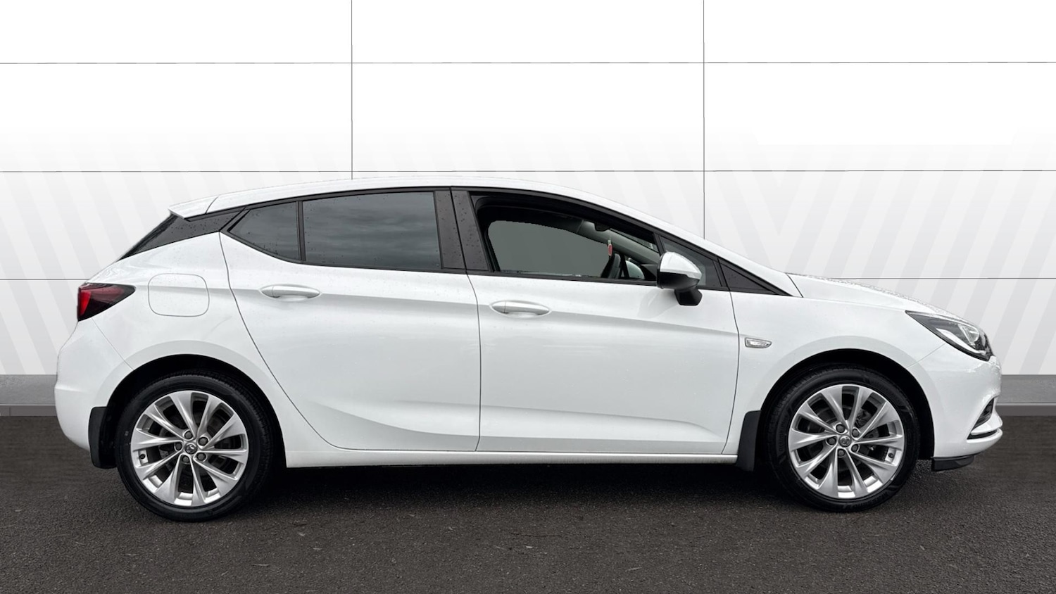 Used Vauxhall Astra 2019 for sale - 76696859: Photo 5