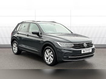 Used Volkswagen Tiguan 2022 for sale - 77247755: Photo
