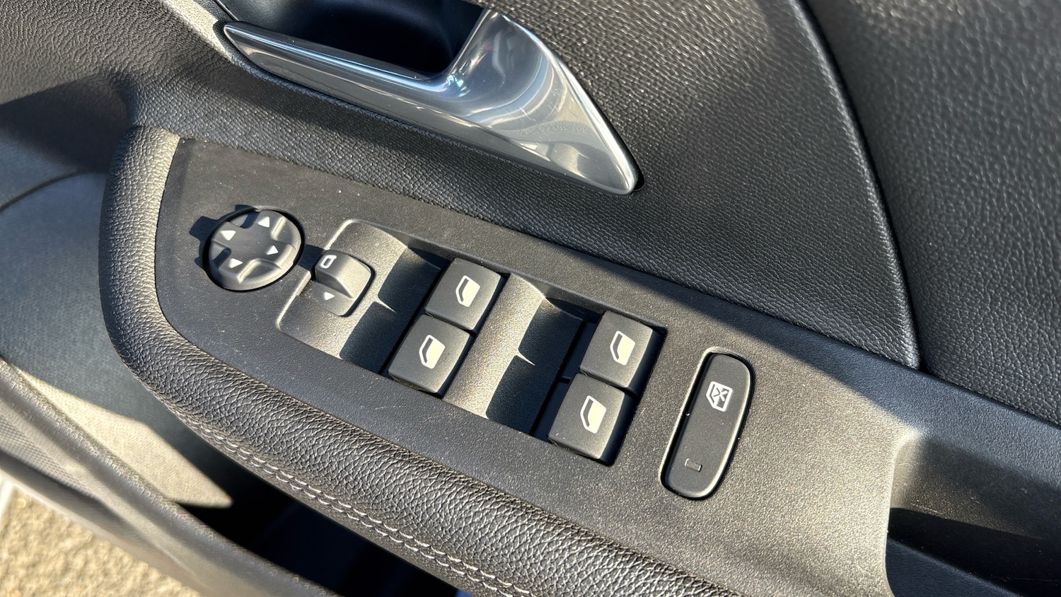 Used Vauxhall Mokka 2023 for sale - 76253917: Photo 22