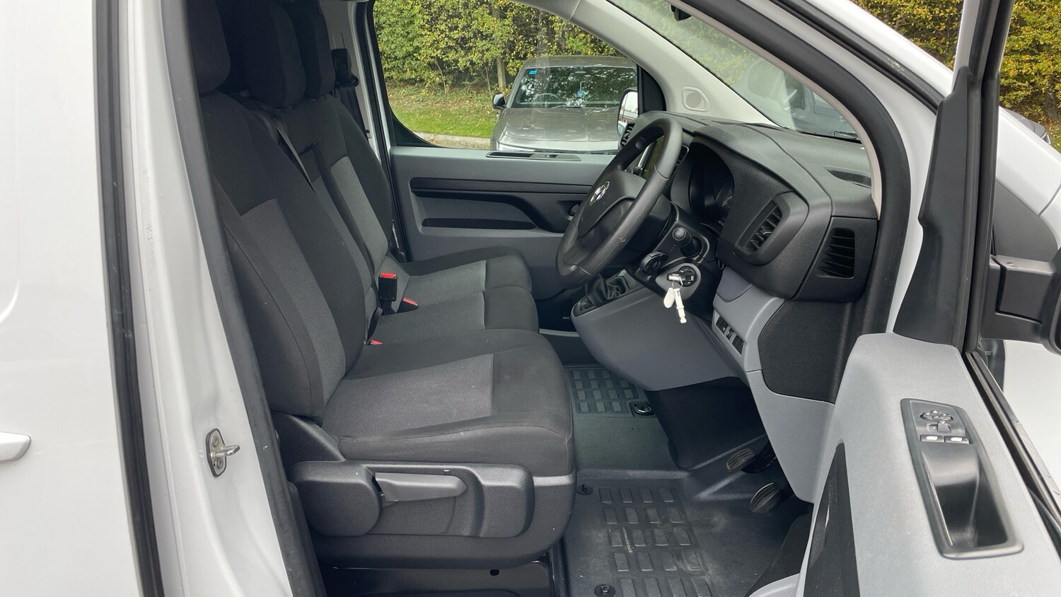 Used Vauxhall Vivaro 2022 for sale - 76255230: Photo 6